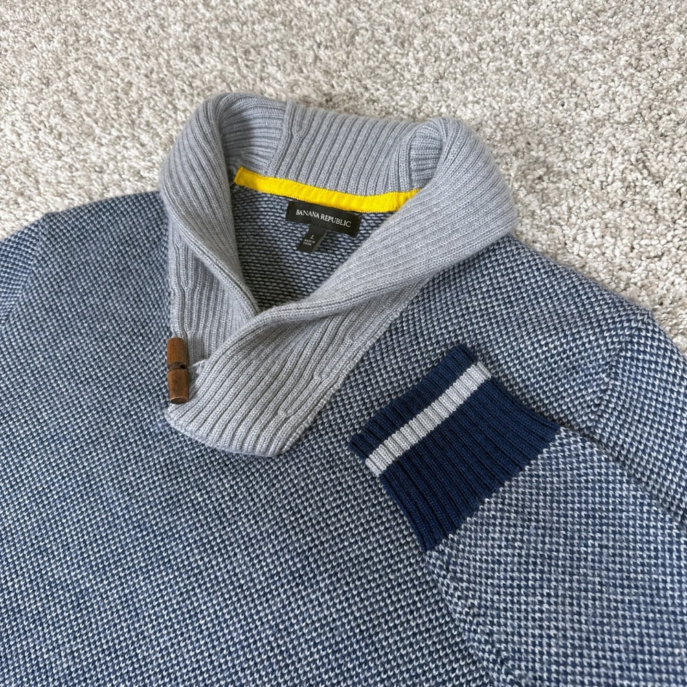 Banana Republic Sweater Mens L‎ Blue Merino Wool Blend Toggle Preppy Shawl Neck